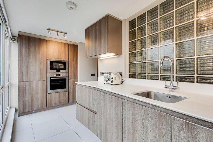 3 Bedroom Apartment To Rent In St. Johns Wood Park, London, NW8