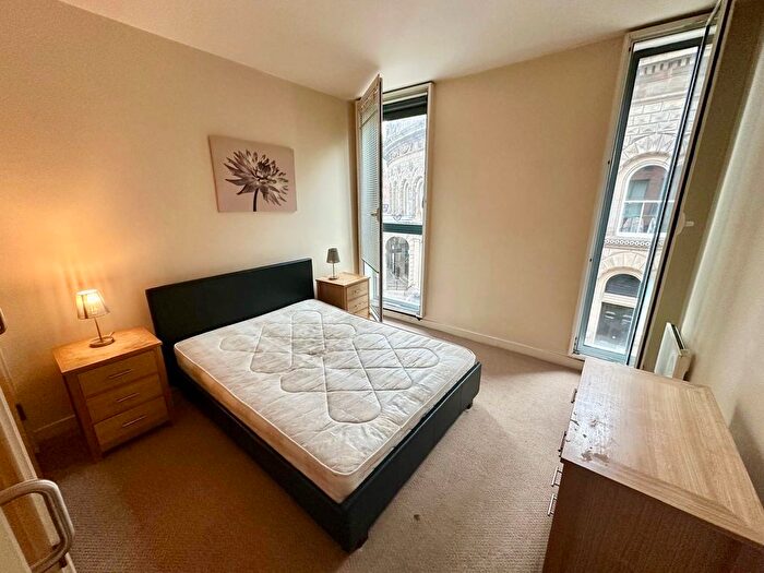 2 Bedroom Property To Rent In Crown Street Buildings, Leeds, LS2