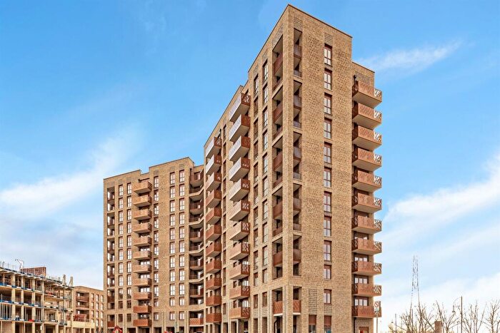 1 Bedroom Apartment To Rent In Bed, Th Floor, Coot, The Halcyon In Fresh Wharf, IG11