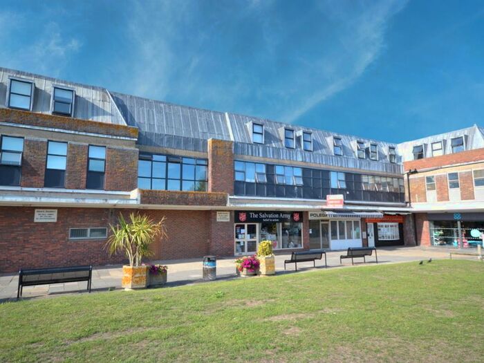 2 Bedroom Flat To Rent In The Centre, High Street, Polegate, BN26