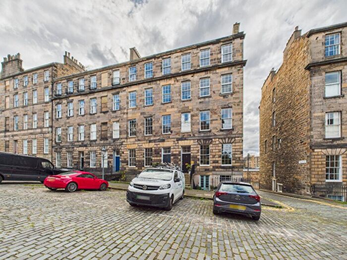 2 Bedroom Flat To Rent In Scotland Street, New Town, Edinburgh, EH3