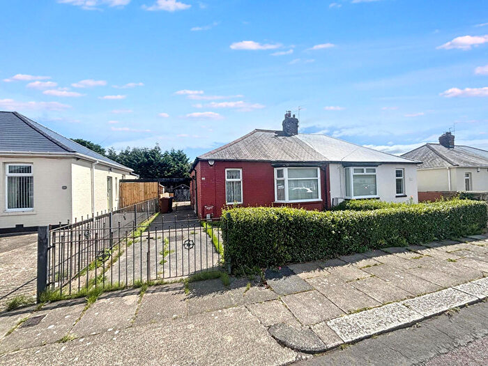 3 Bedroom Semi-Detached Bungalow For Sale In Ashwood Crescent, Newcastle Upon Tyne, Tyne And Wear, NE6