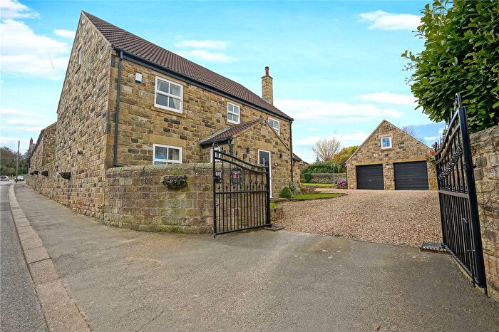 5 Bedroom Detached House For Sale In Main Street, Ravenfield, Rotherham, South Yorkshire, S65