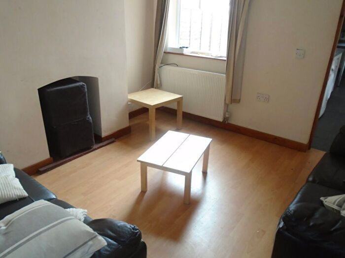 5 Bedroom Property To Rent In Rookery Road, B29