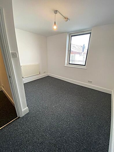 8 Bedroom Terraced House To Rent In Cathays Terrace, Cardiff, CF24