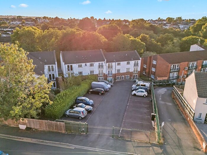 2 Bedroom Flat For Sale In Sturminster Road, Sturminster Lodge Sturminster Road, BS14
