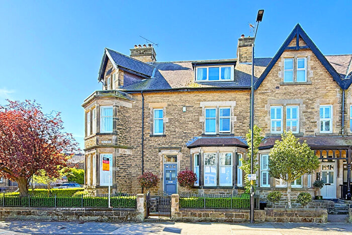 5 Bedroom End Of Terrace House For Sale In Kings Road, Harrogate, HG1