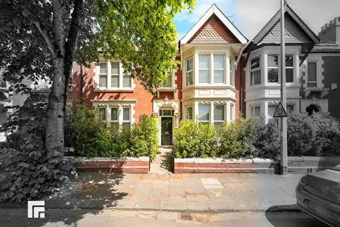 4 Bedroom Terraced House For Sale In Albany Road, Roath, Cardiff, CF24