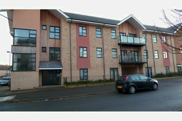 2 Bedroom Flat To Rent In Chieftain Way, Orchard Park, Cambridge, CB4