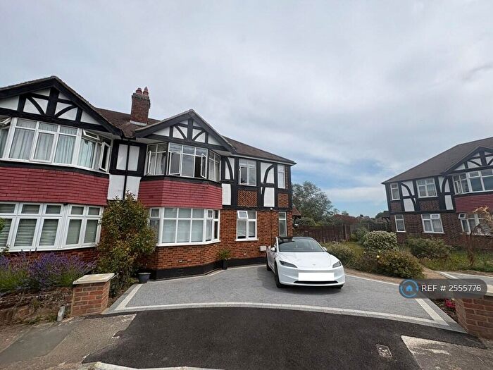 2 Bedroom Maisonette To Rent In The Spinney, Sutton, SM3
