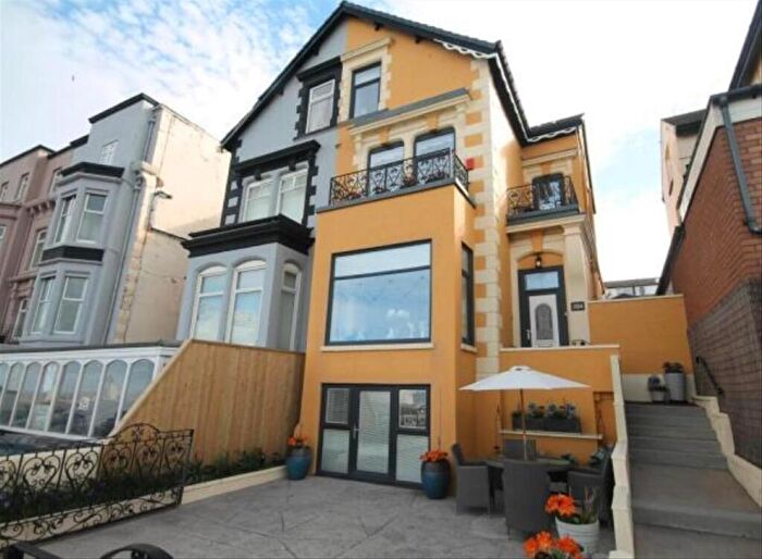 6 Bedroom House For Sale In Promenade, Blackpool, FY1