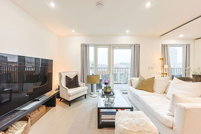 2 Bedroom Flat To Rent In Staniforth Court, Fulham Reach, W6