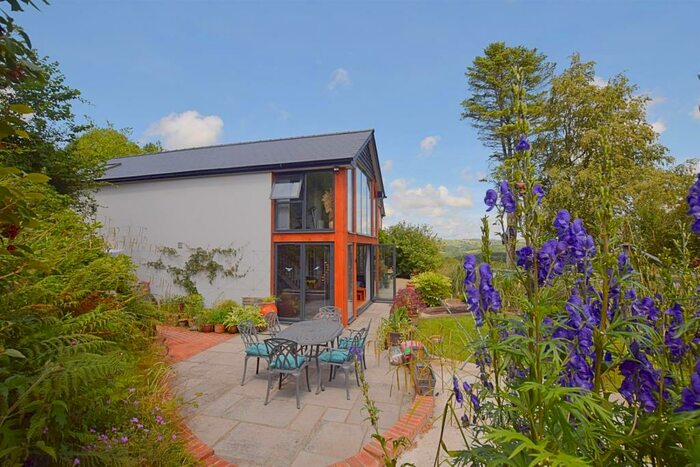 4 Bedroom Detached House For Sale In Waungilwen, Drefach Felindre, SA44