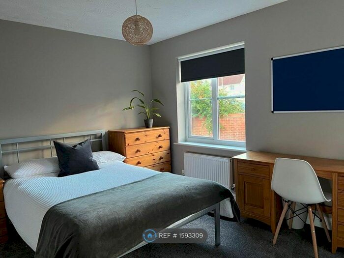 6 Bedroom Detached House To Rent In Caddow Road, Norwich, NR5