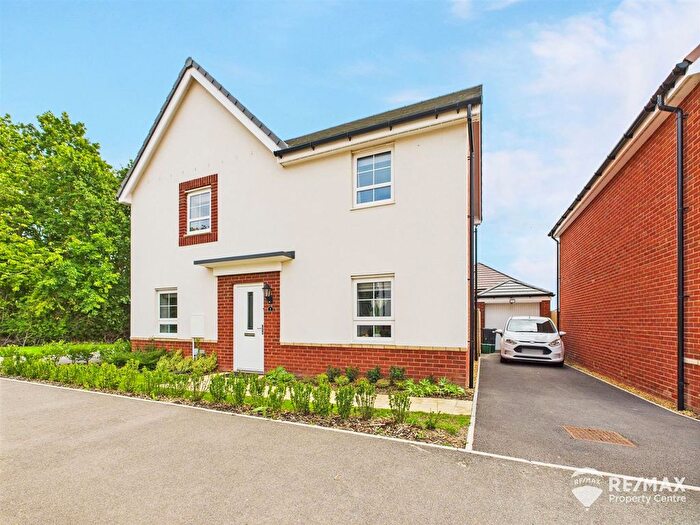 4 Bedroom Detached House For Sale In Primrose Avenue, Dovercourt, Harwich, CO12