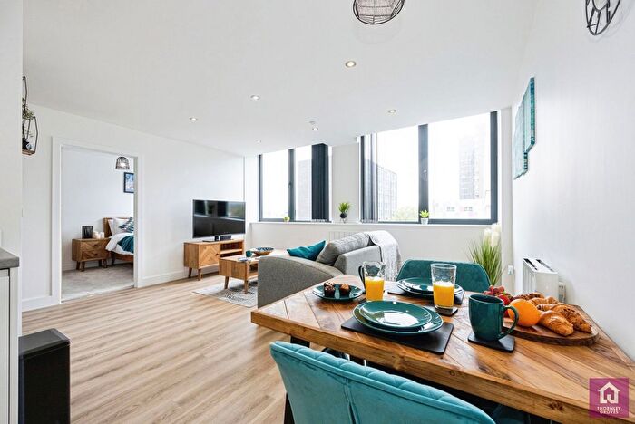 1 Bedroom Flat To Rent In Alexander House, Talbot Road, Old Trafford, Manchester, M16