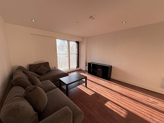 2 Bedroom Flat To Rent In The Assembly, City Centre, M1