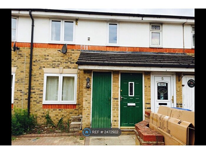 4 Bedroom Terraced House To Rent In Ivy Court, London, SE16