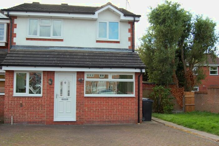 3 Bedroom Semi-Detached House To Rent In Briarwood Close, Gonerby Hill Foot, Grantham, NG31
