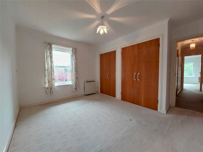 1 Bedroom Flat For Sale In Delves House, Delves Close, Lewes, East Sussex, BN8