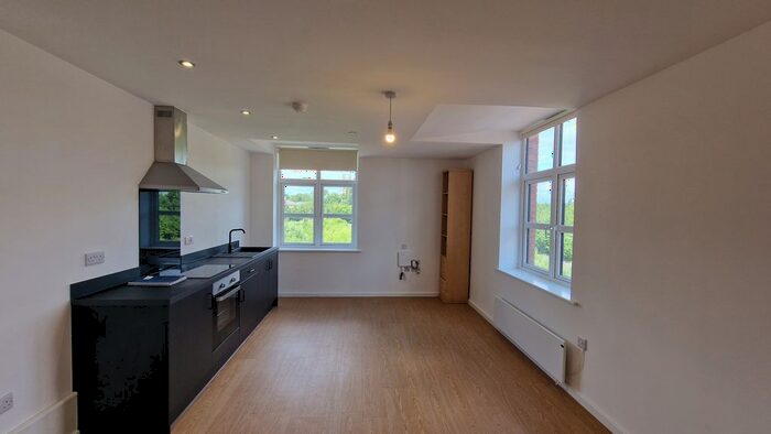 1 Bedroom Flat To Rent In Saville Street, Bolton, BL2