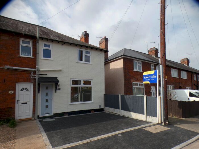 3 Bedroom Semi-Detached House To Rent In Doncaster Grove, Long Eaton, NG10