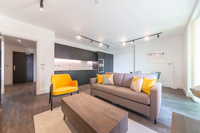 1 Bedroom Flat To Rent In Victoria Road, Acton, W3