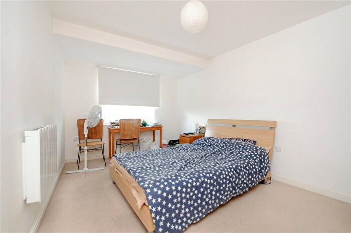 2 Bedroom Flat To Rent In Berberis House, Feltham, TW13