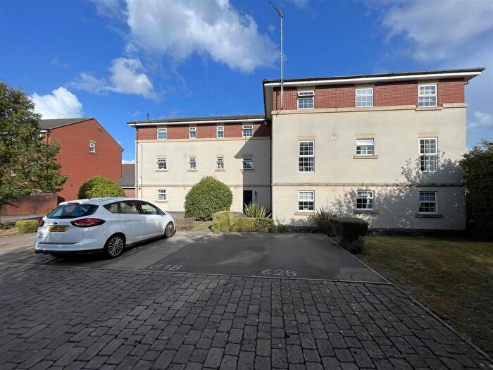 2 Bedroom Flat For Sale In The Warren, Tuffley, Gloucester, GL4