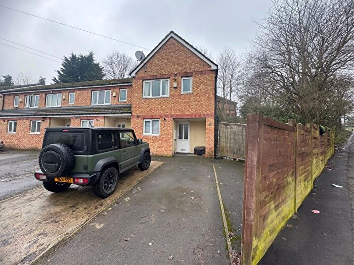 3 Bedroom End Of Terrace House To Rent In Red Doles Road, Huddersfield, HD2