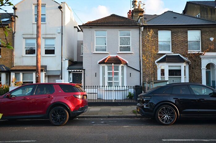 3 Bedroom Terraced House To Rent In Shakespeare Road, London, W3