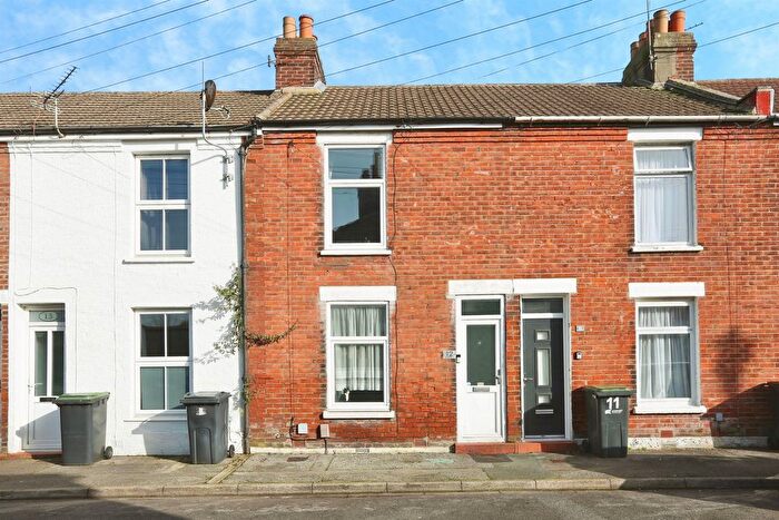 2 Bedroom Terraced House For Sale In Cottage Grove, Gosport, PO12