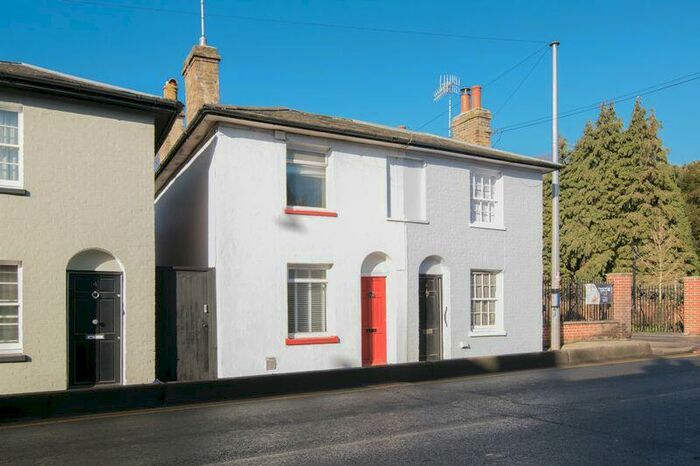 2 Bedroom Terraced House To Rent In Canterbury, CT1