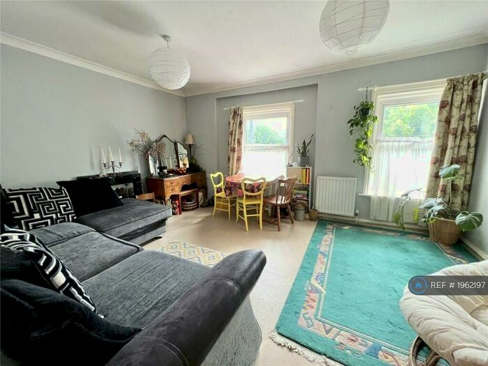 1 Bedroom Maisonette To Rent In Bargates, Christchurch, BH23