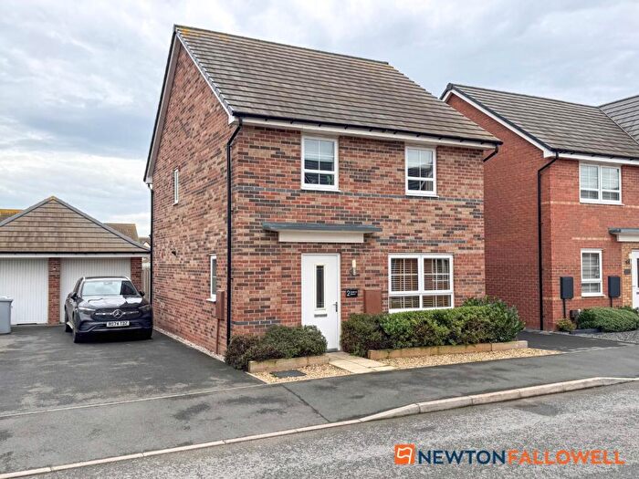 4 Bedroom Detached House For Sale In Halifax Road, Fernwood, NG24