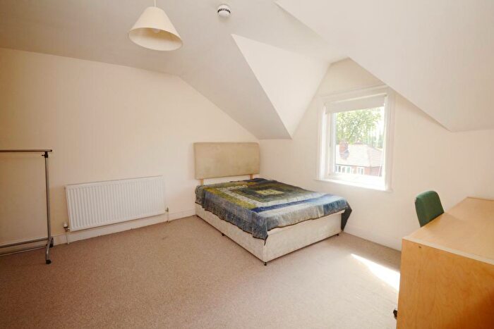 6 Bedroom Detached House To Rent In Mauldeth Road, Fallowfield, Manchester, M14