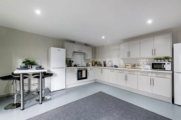 1 Bedroom Flat To Rent In Portland Road, Newcastle, NE2