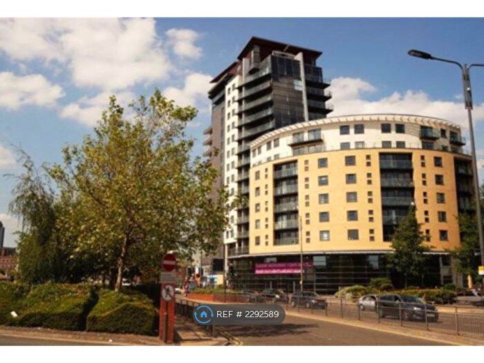 1 Bedroom Flat To Rent In Skyline, Leeds, LS9