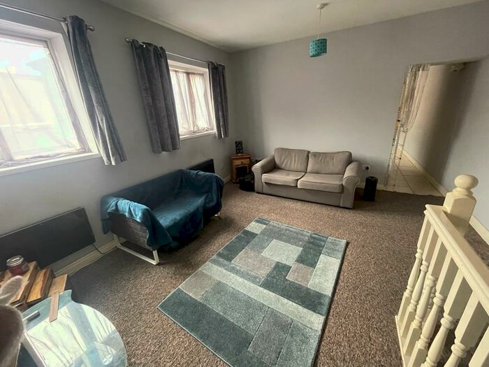 1 Bedroom Maisonette To Rent In High Street, Smethwick, West Midlands, B66
