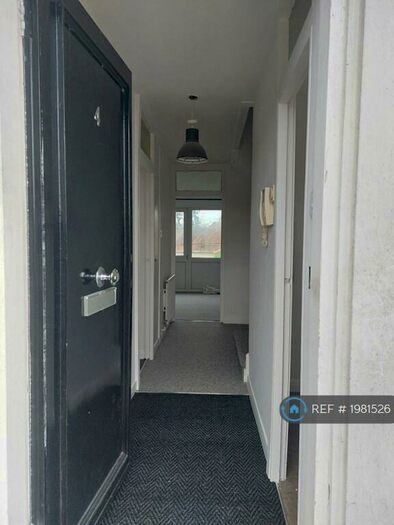 3 Bedroom Maisonette To Rent In Stocklund Square, Cranleigh, GU6