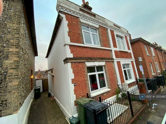 4 Bedroom Semi-Detached House To Rent In Drummond Road, Guildford, GU1