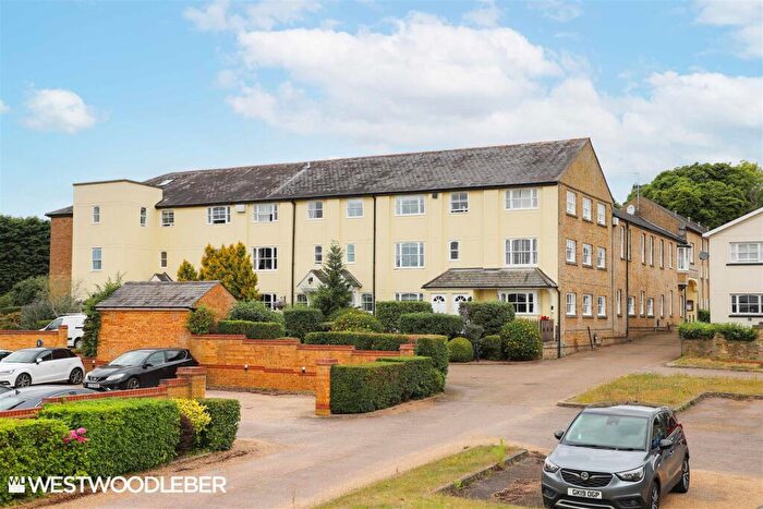 1 Bedroom Apartment For Sale In Courtyard Mews, Chapmore End, Ware, SG12