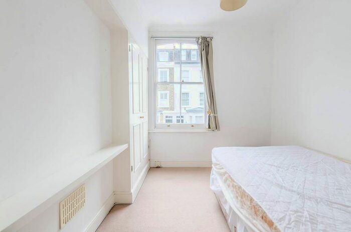 1 Bedroom Flat To Rent In Kempson Road, Moore Park Estate, London, SW6