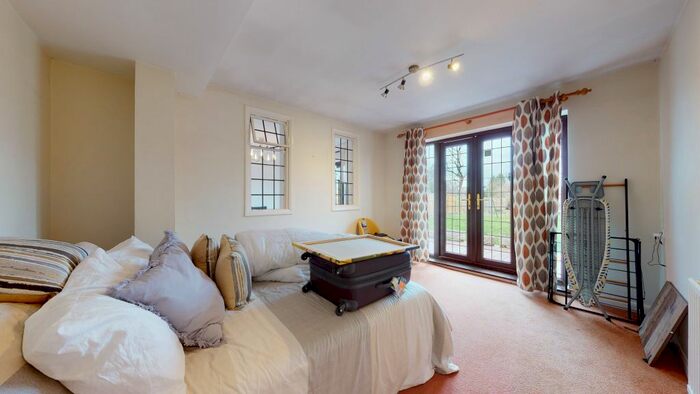 5 Bedroom Detached House To Rent In Syke Ings, Iver, SL0