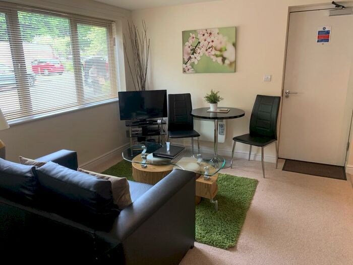1 Bedroom Flat To Rent In Cotham Lawn Apartments, , Cotham Lawn Road, Cotham, BS6