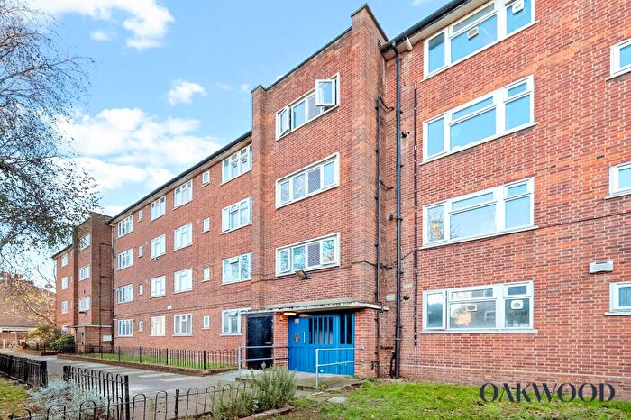 2 Bedroom Flat For Sale In Lordship Grove, Sycamore House Lordship Grove, N16