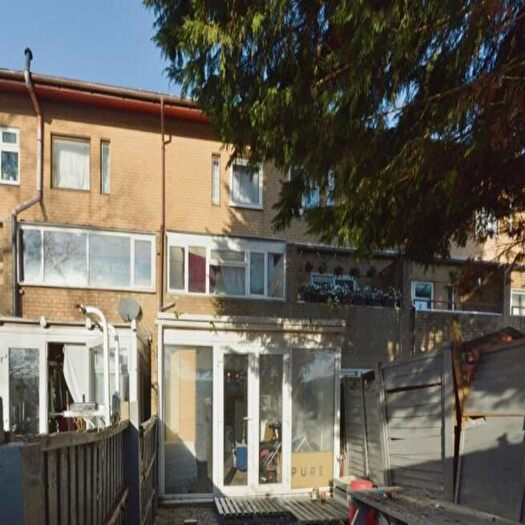 5 Bedroom Terraced House For Sale In Fishermead Boulevard, Fishermead, Milton Keynes, MK6