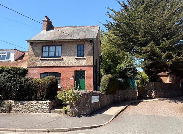 3 Bedroom Detached House For Sale In Harepath Road, Seaton, Devon, EX12
