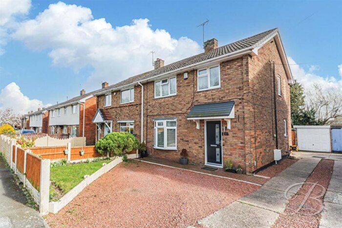 3 Bedroom Semi-Detached House For Sale In Egmanton Road, Meden Vale, Mansfield, NG20