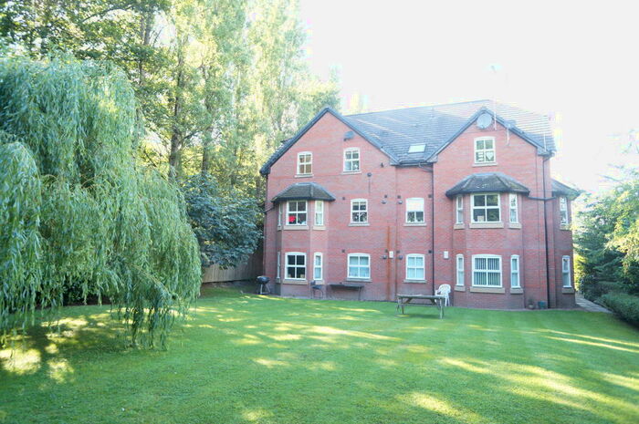 2 Bedroom Apartment To Rent In Mansart Court, Olive Shapley Avenue, M20